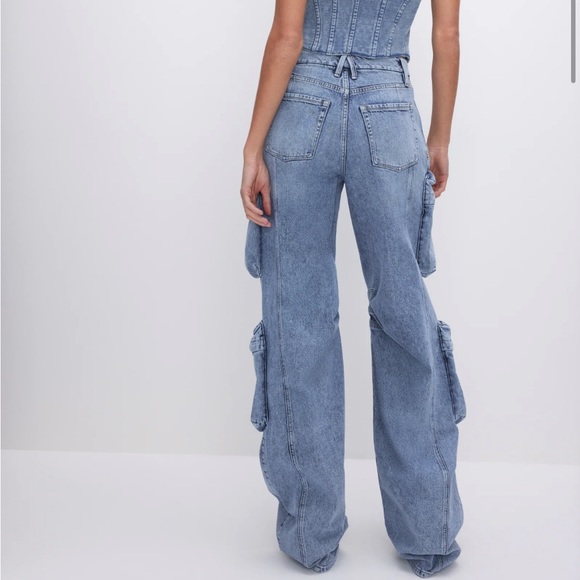 Good American Denim Cargo Pants in Indigo - Picture 5 of 10